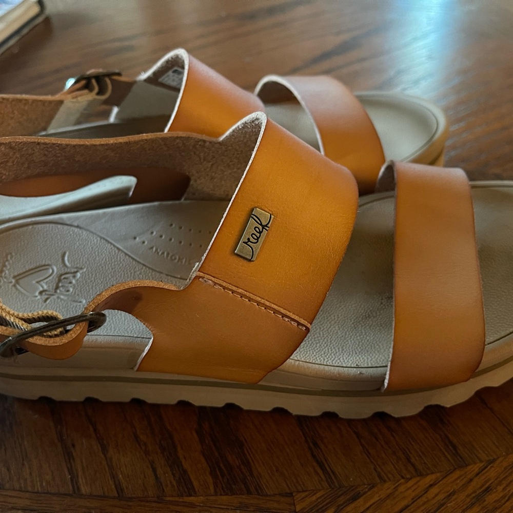 Reef Tan Leather Sandals